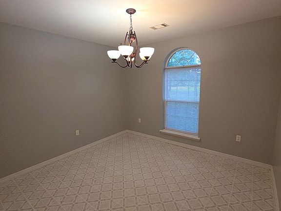 5th image of 120 Coffman Dr