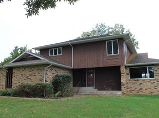 2419 Coke Rd, Mountain Grove, MO 65711