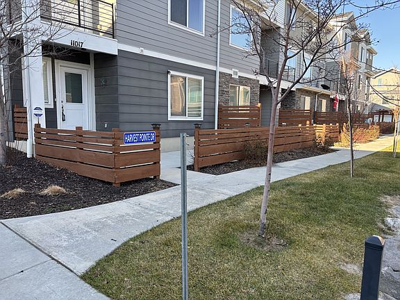 2nd image of 11017 S Harvest Pointe Dr