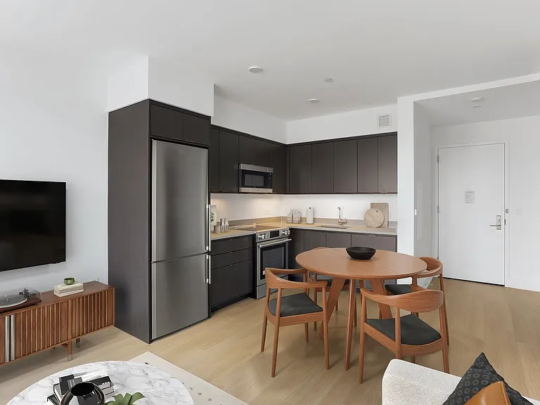 662 Pacific St #27G — Photo 5