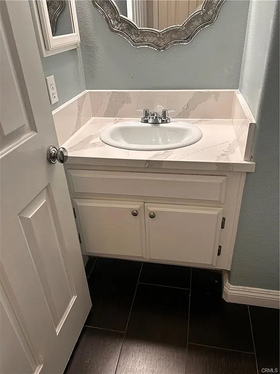 3 bed, 2.5 bath, 1538 sqft, $4,300 — Photo 3