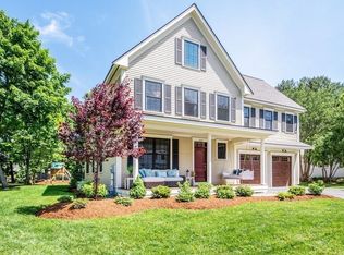 257 Elsinore St, Concord, MA 01742