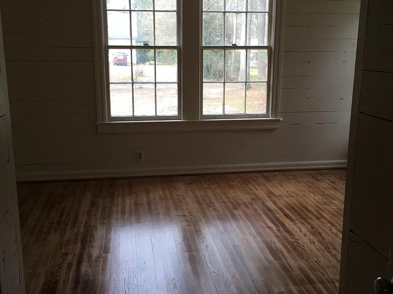 701 University Blvd — Photo 8