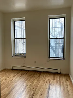 Rented by Concrete Jungle Realty | media 10