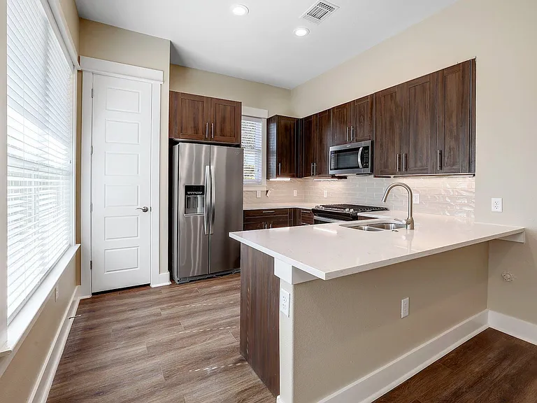 1706 Cedar Bend Dr #A — Photo 8