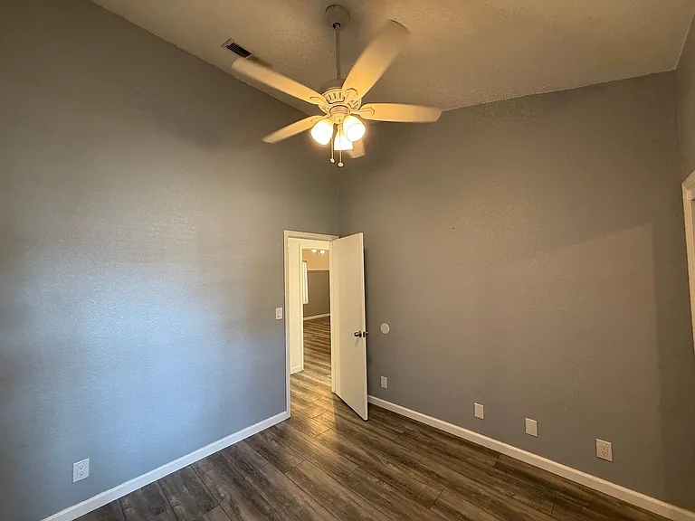 1501 Shiprock Ct — Photo 19