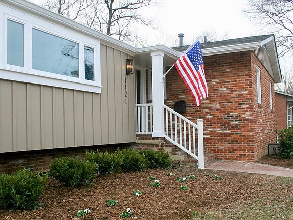 3rd image of 1121 Anesbury Ln
