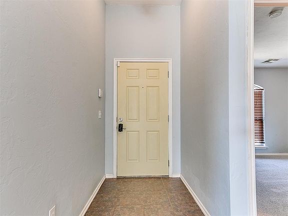 4th image of 12504 Pittsburgh Ave