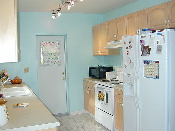 5th image of 9338 NW 2nd Pl