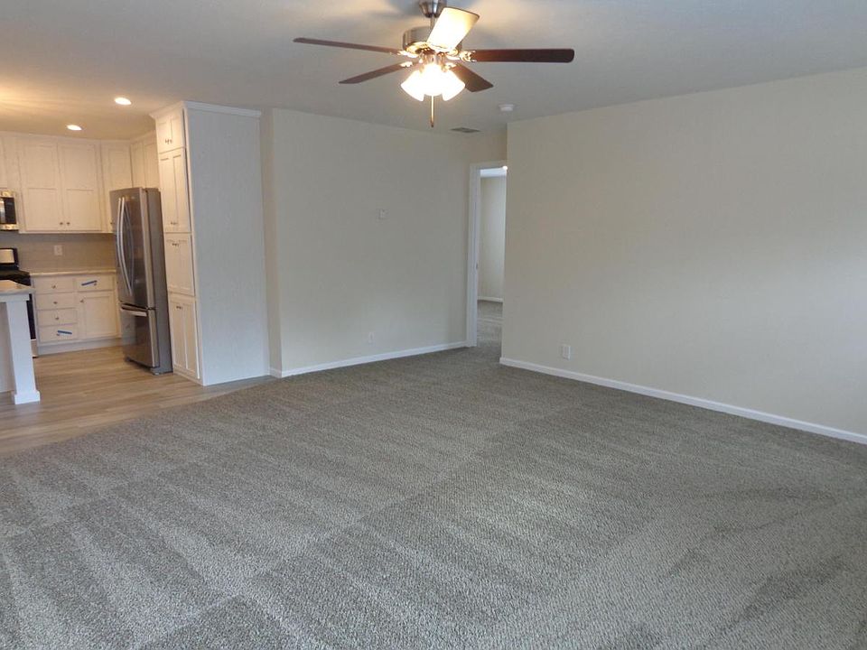 1st image of 10753 Edwards Ln #313