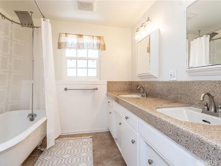 19308 Lemarsh St — Photo 23