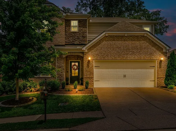 4937 Riverbank Dr, Hermitage, TN 37076