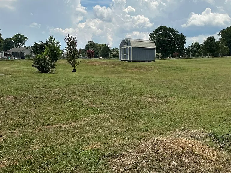 220 Jeremy Dr — Photo 40