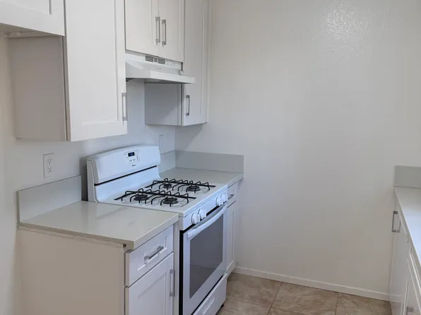 11640 Menlo Ave APT 4, Hawthorne, CA 90250