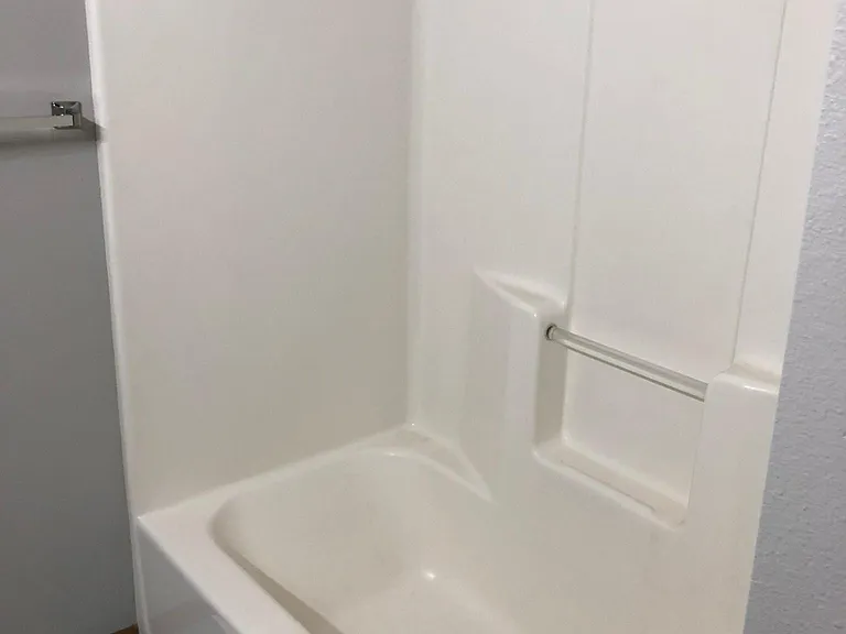 1240 Daleview Dr #2 — Photo 4