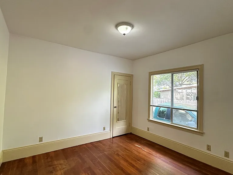 1532 Woolsey St #A — Photo 37