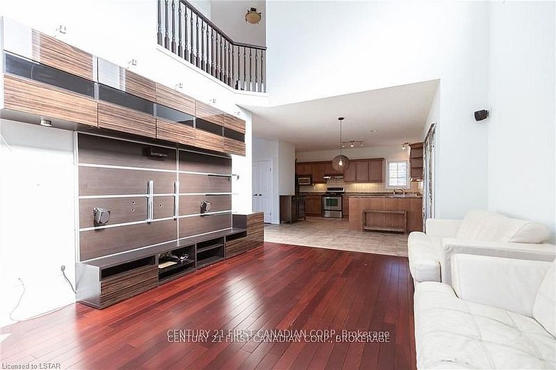 London House for rent - 4 Bedrooms — photo 11