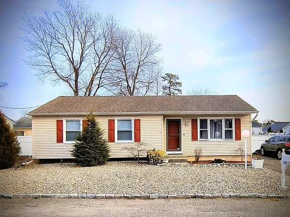 1225 Longboat Ave, Beachwood, NJ 08722