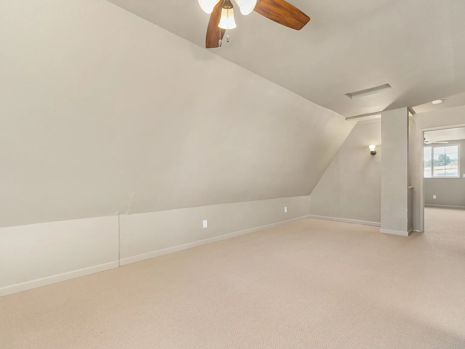 2 bed, 1456 sqft, $4,000 — Photo 3