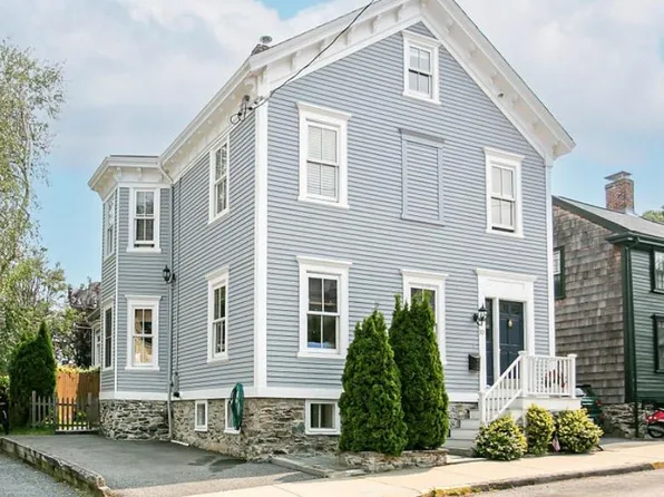10 Sherman St, Newport, RI 02840