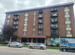 8359 W Addison St APT 201, Chicago, IL 60634