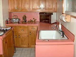3rd image of 412 Percy St