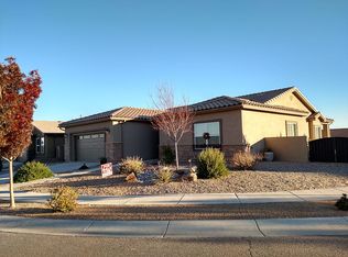 221 Rio Chama Cir SW, Los Lunas, NM 87031