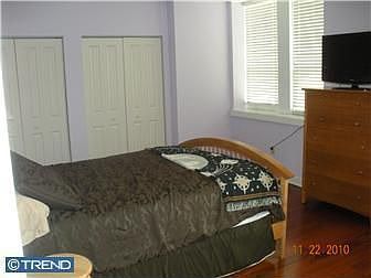 5th image of 1100 Vine St APT 417