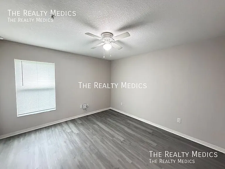 8106 Juniper Rd #3 — Photo 9