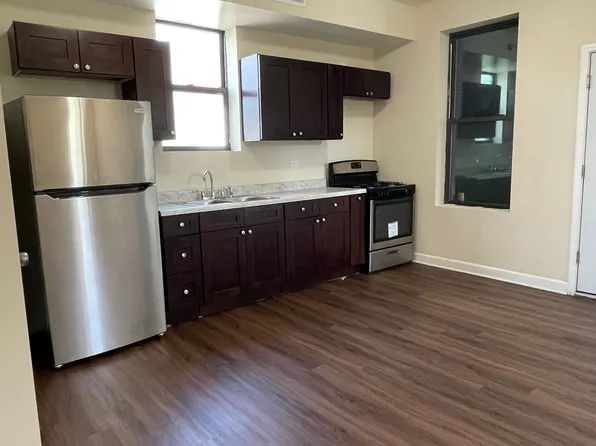 3042 W Cullerton St, Chicago, IL