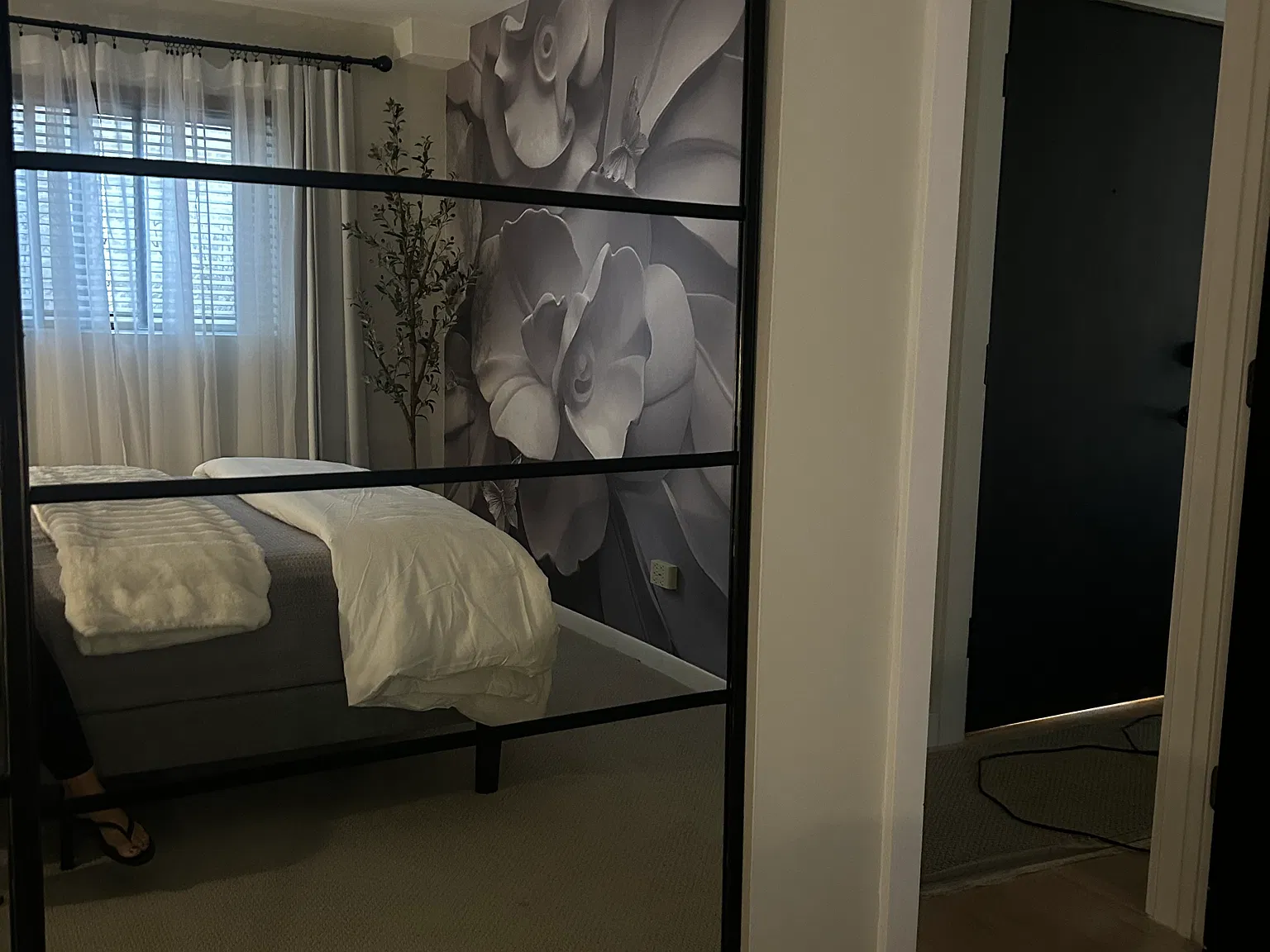 1 bed, 440 sqft, $2,200 — Photo 1