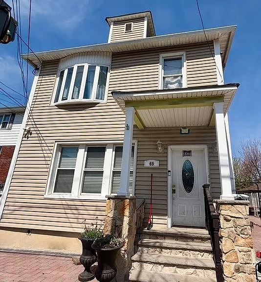 69 Miller Ave #1R — Photo 1