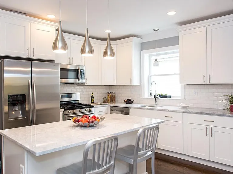 31 Grant St #2 — Photo 4