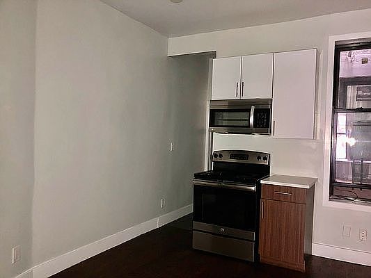 4th image of 519 156th St #2