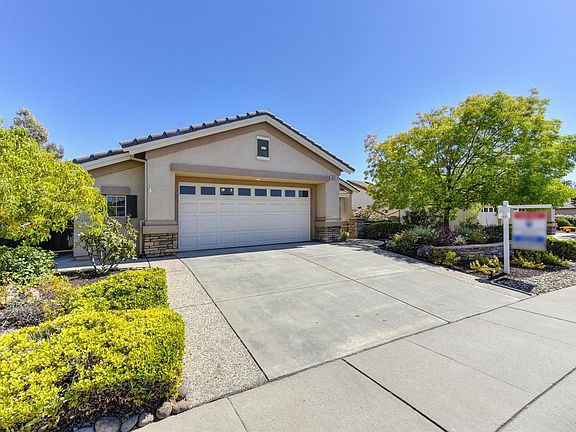 3rd image of 1801 Gingersnap Ln