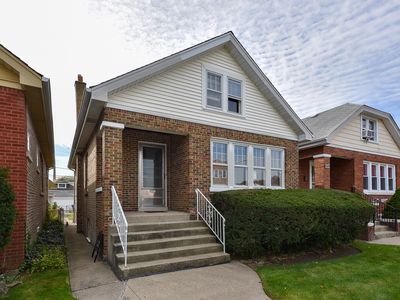 (Undisclosed Address), Chicago, IL, 60630