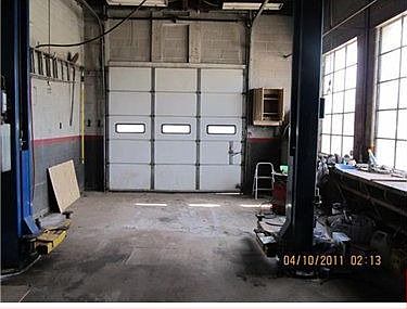 2nd image of 3245 S Main St