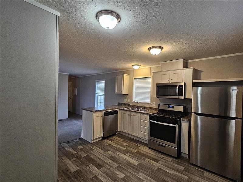 1st image of 2316 Catalpa St #88