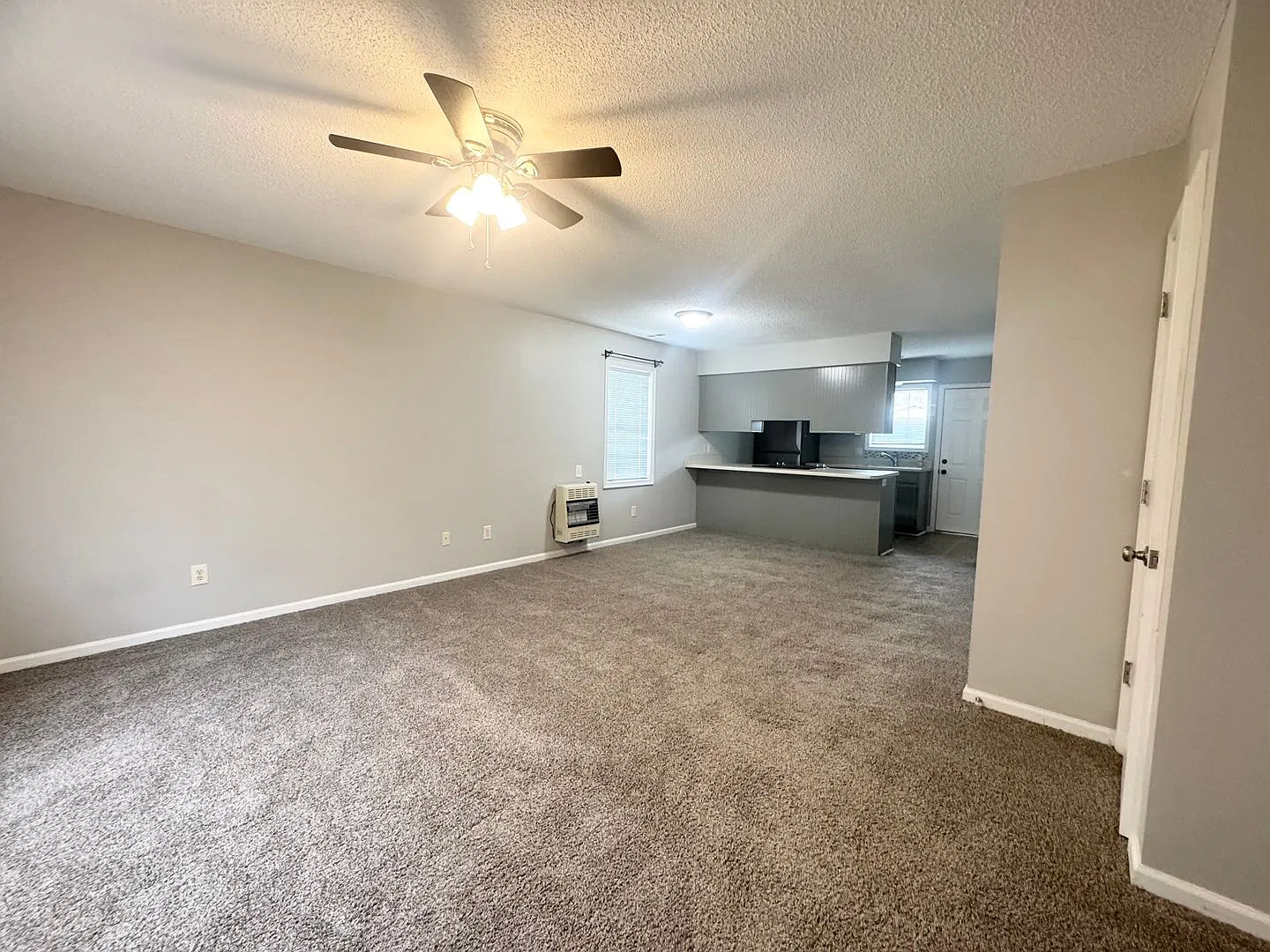 114 Old Oak Drive — Photo 3