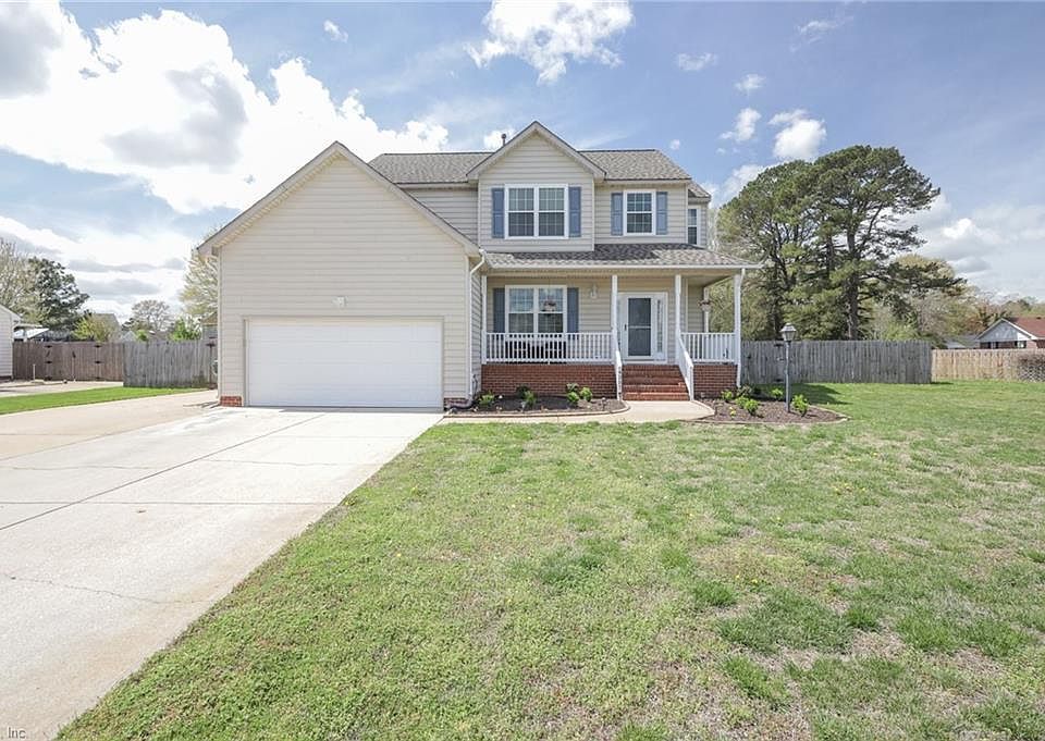 Spacious 5 bedroom, 3.5 bath including in-law-suite