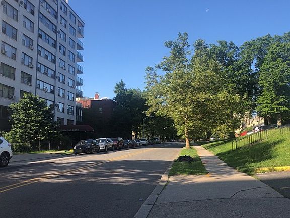 4th image of 275 Prospect St APT 6G