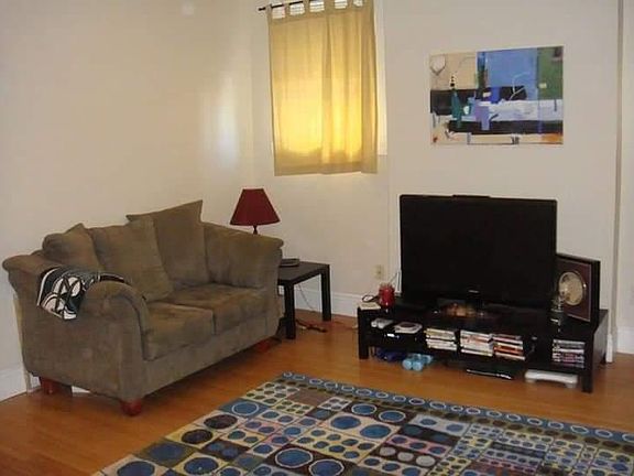 2nd image of 423 N 33rd St Floor 1