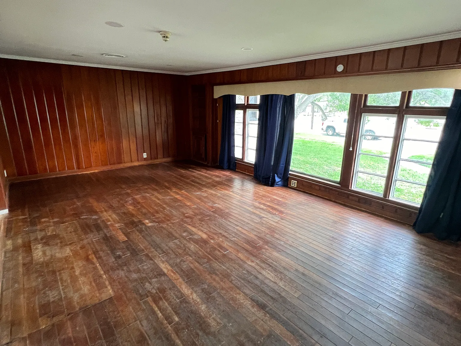 4 bed, 2.5 bath, 2780 sqft, $1,750 — Photo 2