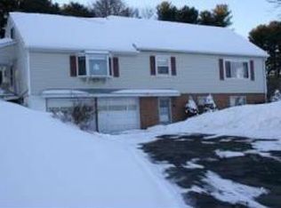 716 S Jensen Rd, Vestal, NY 13850