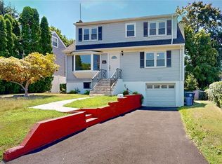 99 Birch St, Port Chester, NY 10573