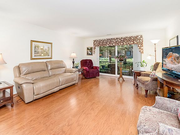2nd image of 7510 Farmingdale Dr APT 105