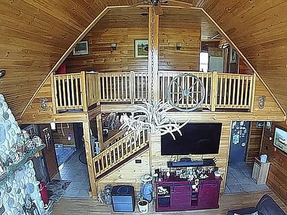 5th image of 562 Oneil Rd