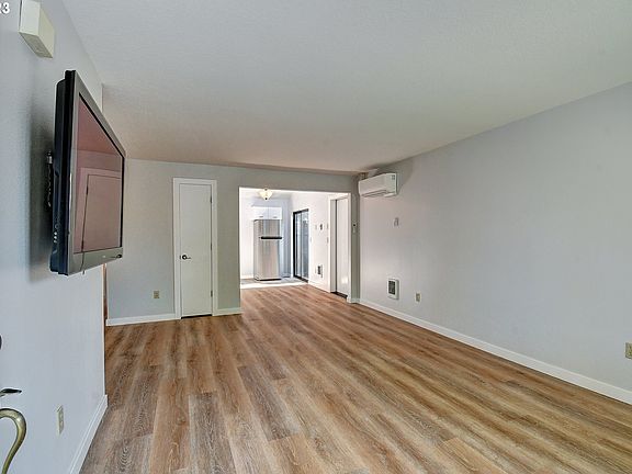 5th image of 1216 NW 138th St