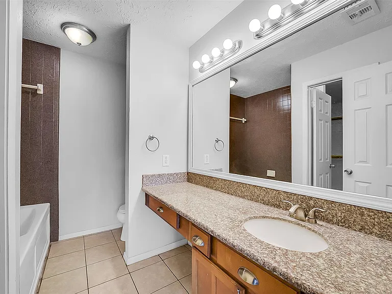 13618 Piney Oaks Dr — Photo 21