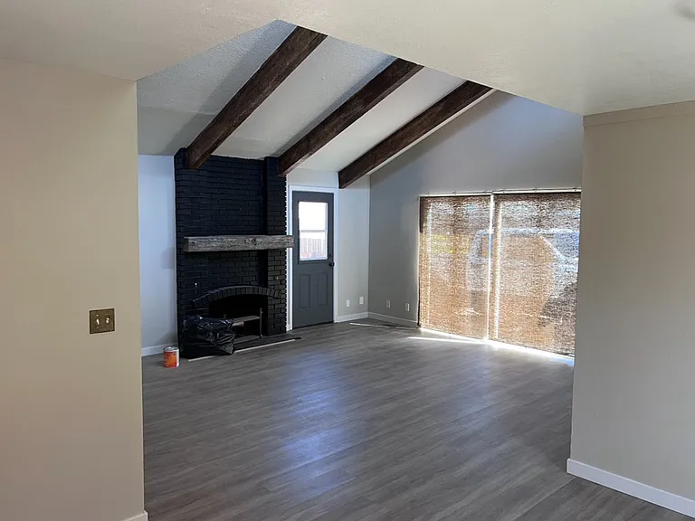 Living room when vacant